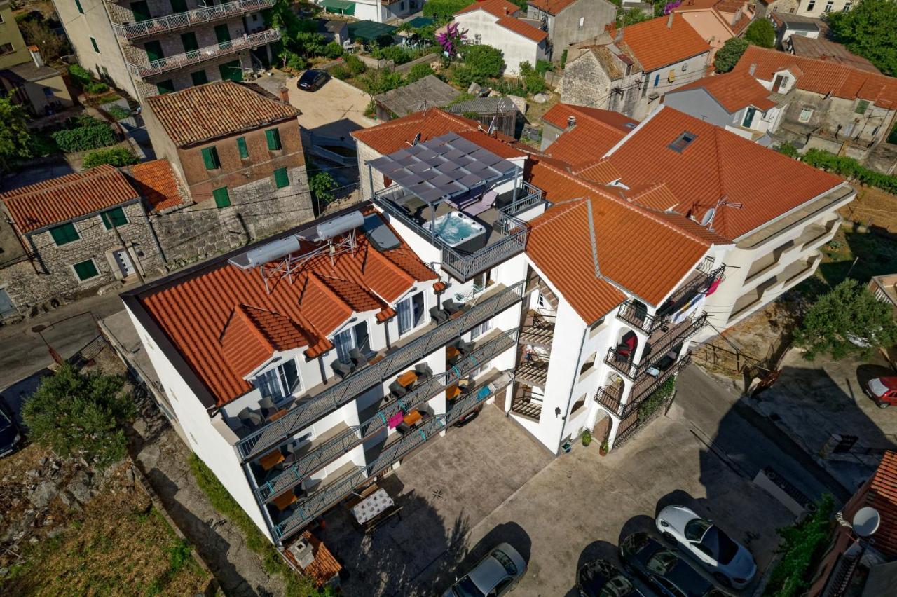 Apartments & Rooms Zaja Trogir Eksteriør billede