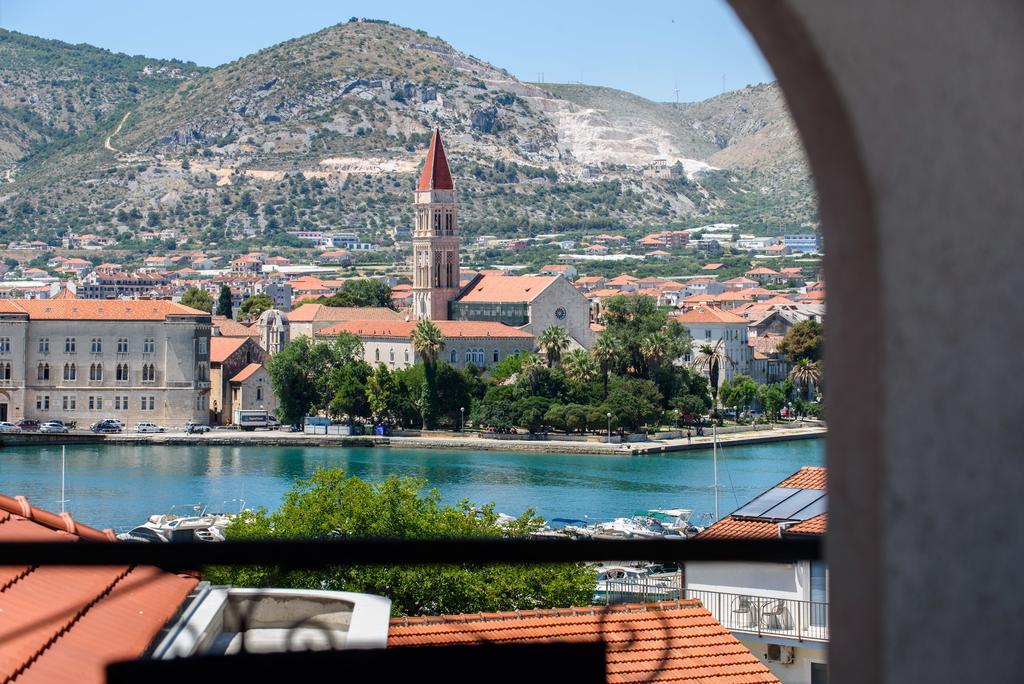 Apartments & Rooms Zaja Trogir Eksteriør billede